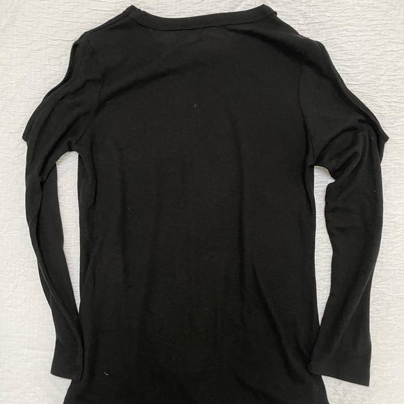 Cold Shoulder Top - Picture 4 of 4